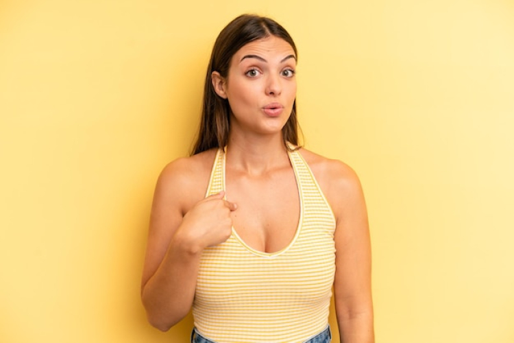 causes of sagging breasts at young age